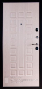 Фото «Дверь с ковкой №4»  в Аперелевке